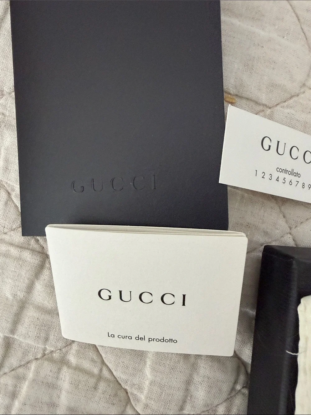Gucci Black Quilted Leather Card Holder with Gold Double G - Picture 3 of 12